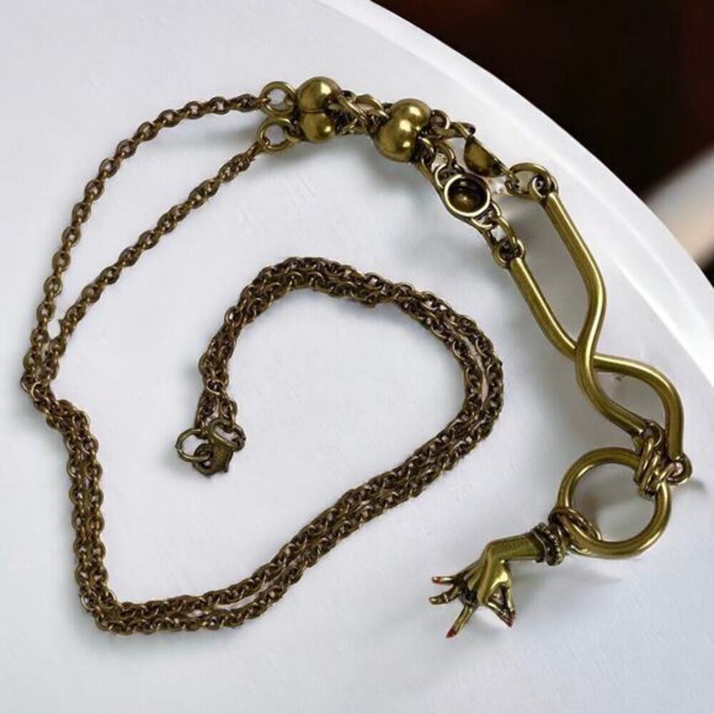 Gold Color Hand Pendant Necklace Women's Fashion‎ Jewelry Accessory Trendy Adult